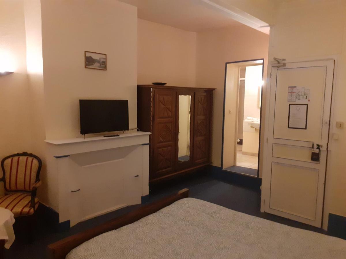 Le Grand Cerf Hotel Nonancourt Bagian luar foto